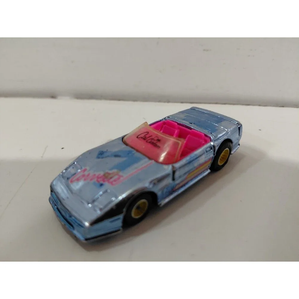 Hot Wheels 1:64 Die Cast California Custom C4 Chevrolet Corvette w/Real Rider